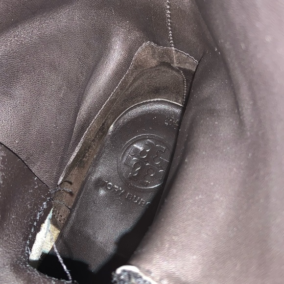 ⭐️⭐️⭐️SOLD⭐️⭐️⭐️Tory Burch Brown patent leather Riding boots Size 8.5 - Picture 6 of 11